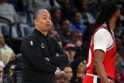 星空体育官网-就在今天，80年NBA史无前例的神迹，被快船做到了，泰伦卢没吹牛|伊维察-祖巴茨|伊维察·祖巴茨|洛杉矶快船队|詹姆斯·哈登|保罗-乔治_新浪体育_新浪新闻