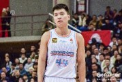手感不佳！陈培东7中2&amp;三分6中1仅拿5分1板2助 4次犯规